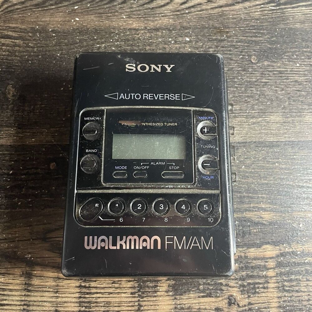 Sony WM-F2081 Walkman Cassette Player Auto Reverse FM/AM  Parts Only Repair